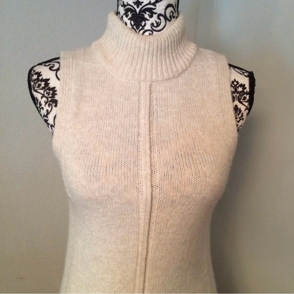 TOPSHOP Sleeveless Sweater - Picture 3 of 7
